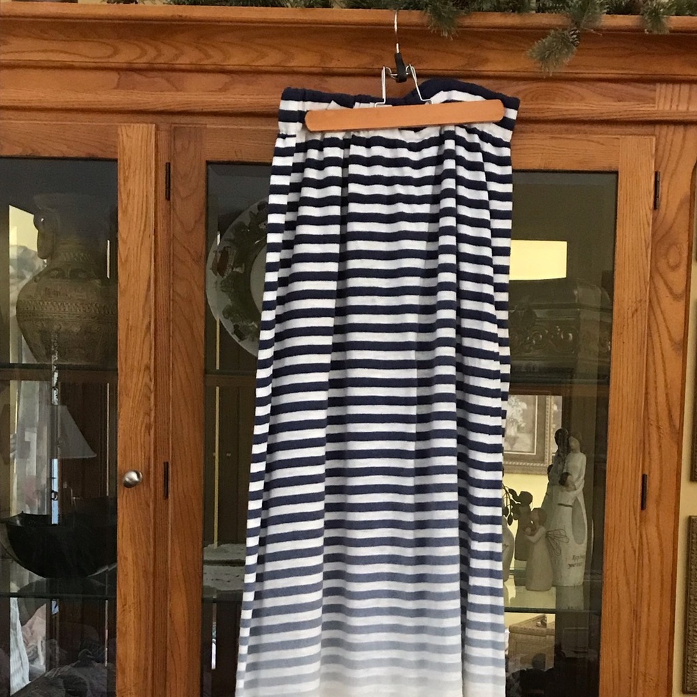 Maxi sweater skirt